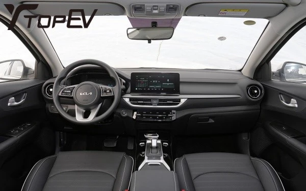2024 Kia K3 interior